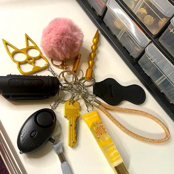 Champagne Bling Gold Self Defense Keychain - Picture 3 of 4